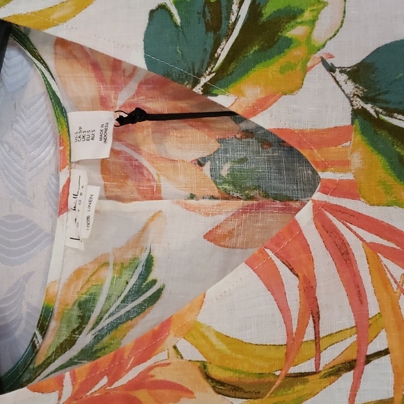 Nicole Miller 100% linen flutter sleeve dress, size small - Picture 2 of 5